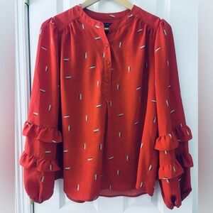 Kaari Blue sz L blouse, red, elastic long-sleeve, ruffles, 1/4 button, EUC